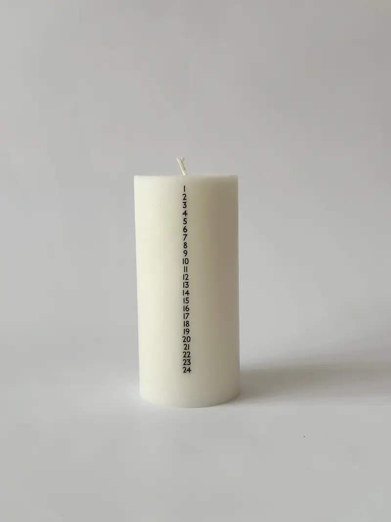Åbenlys - Kalenderlys Ø7 cm - Sort