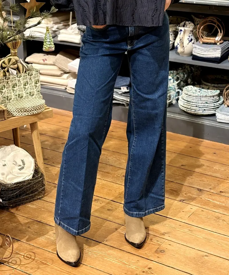 Enya Jeans - Mid Blue - Basic Apparel