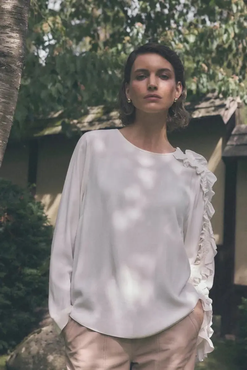 Flora - Blouse - Beach - Gustav